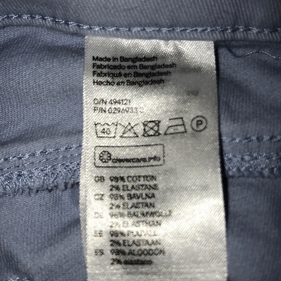 H&M Denim cuffed shorts stretchy 5 pockets button zipper fly NEW size 4 - Picture 4 of 6